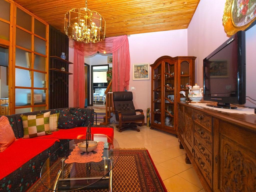 House Silvana 1461 พูลา ภายนอก รูปภาพ