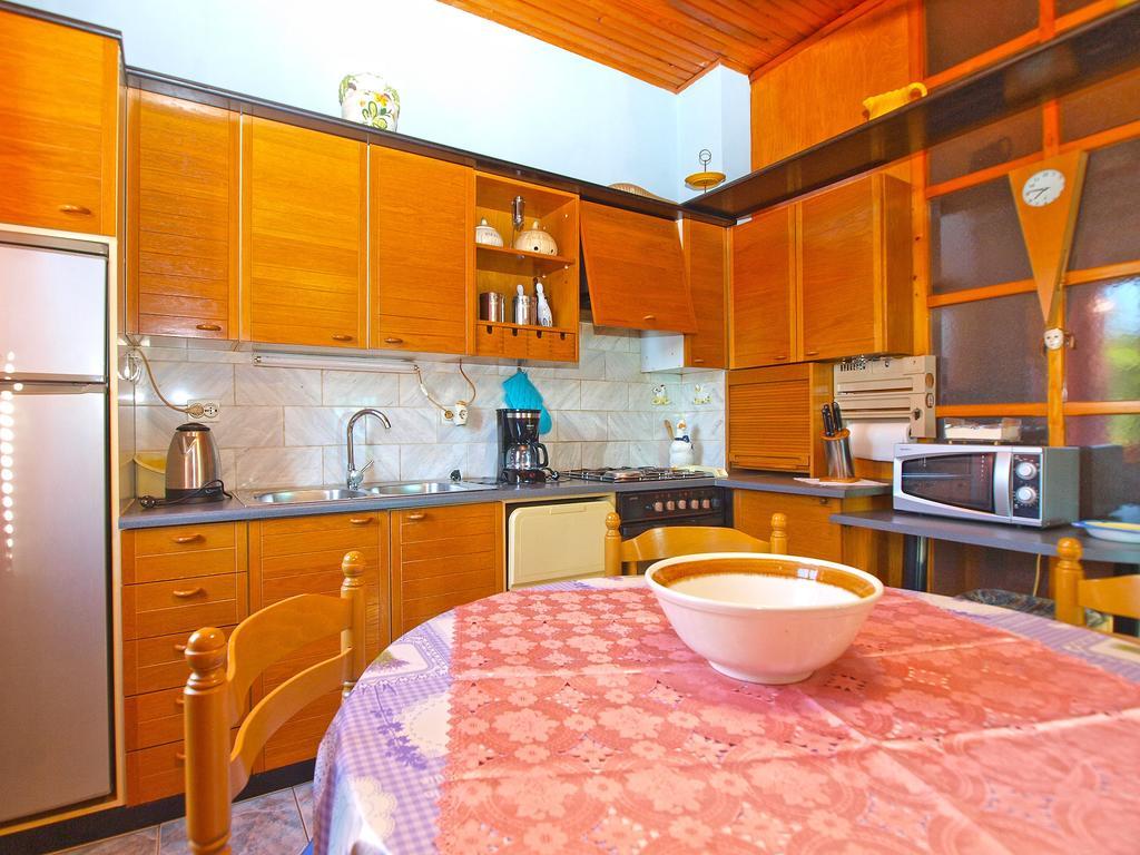 House Silvana 1461 พูลา ภายนอก รูปภาพ